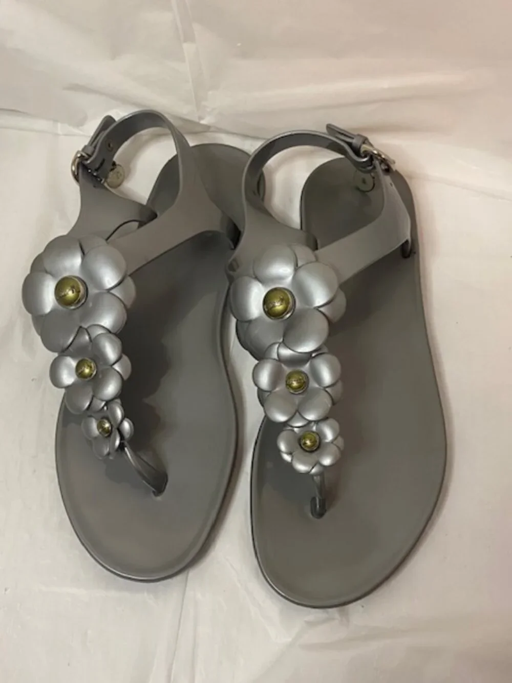 Coach Haylee Silver Gunmetal Flower Jelly Thong Sandals Women's Size 7B